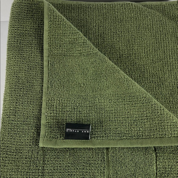 2 Pc Max Studio Bath Towel Set Olive Green Plush 100% Cotton 30" x 56" NEW - Picture 7 of 9